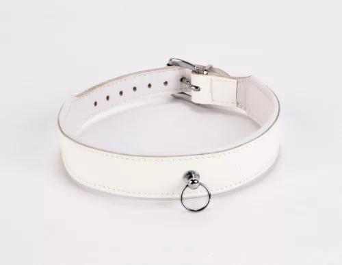 Lakkozott bőr termék báránybőr hátlappal – Fehér