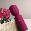 Rechargeable Mini Wand – kompakt, újratölthető vibrációs masszírozó (Azalea Red)